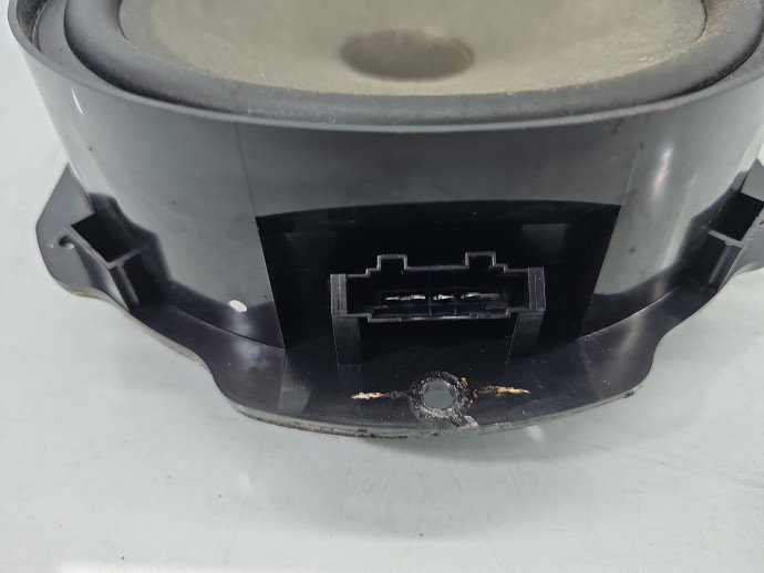 Boxa dreapta fata VW Passat 3c5 3C8035454