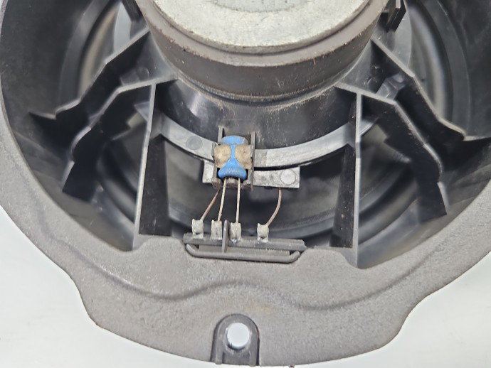 Boxa dreapta fata VW Passat 3c5 3C8035454