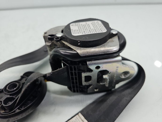Centura dreapta fata VW Golf 5k1 1K4857706BK