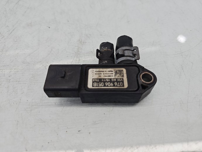 Senzor presiune VW Golf 5k1 076906051B