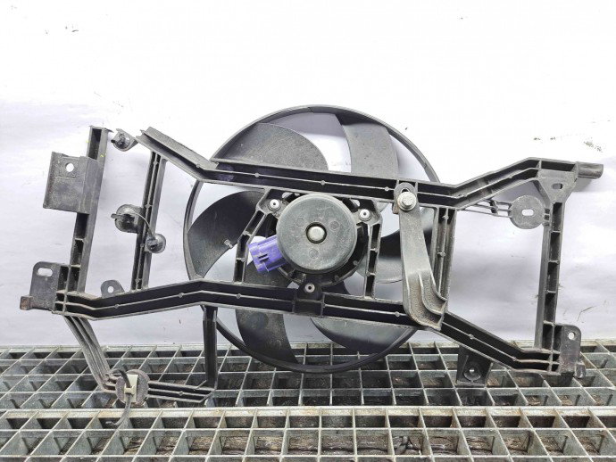 Electroventilator Dacia Sandero 2 Stepway [Fabr 2012-prezent] 214810048R 0.9 TCE H4B400   
