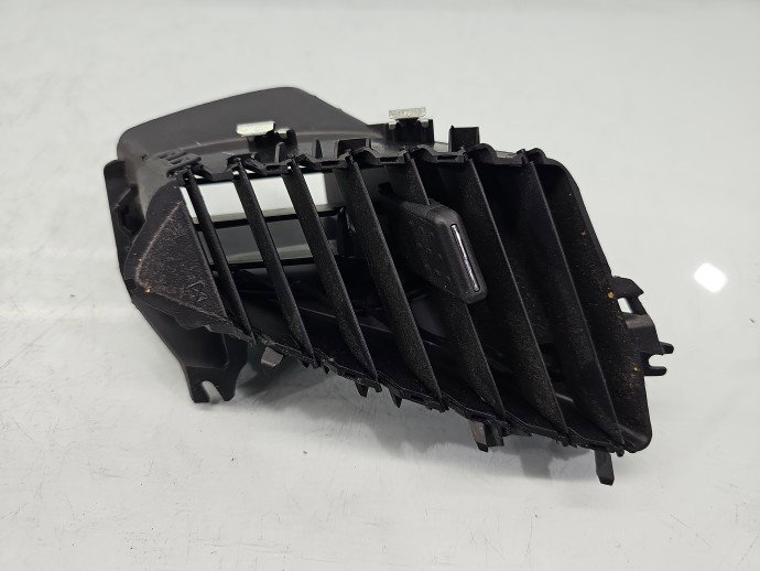 Grila aerisire centrala dreapta Ford Ecosport 1527862XXX