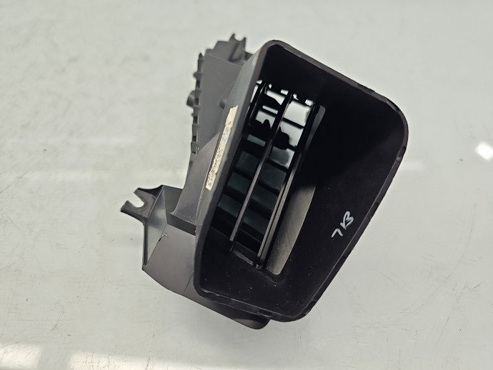 Grila aerisire centrala dreapta Ford Ecosport 1527862XXX