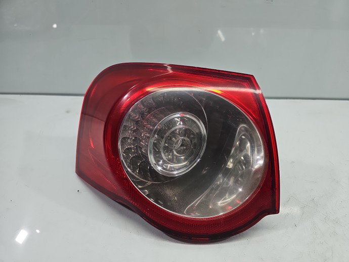 Stop aripa stanga VW Passat 3c5 3C9945095N