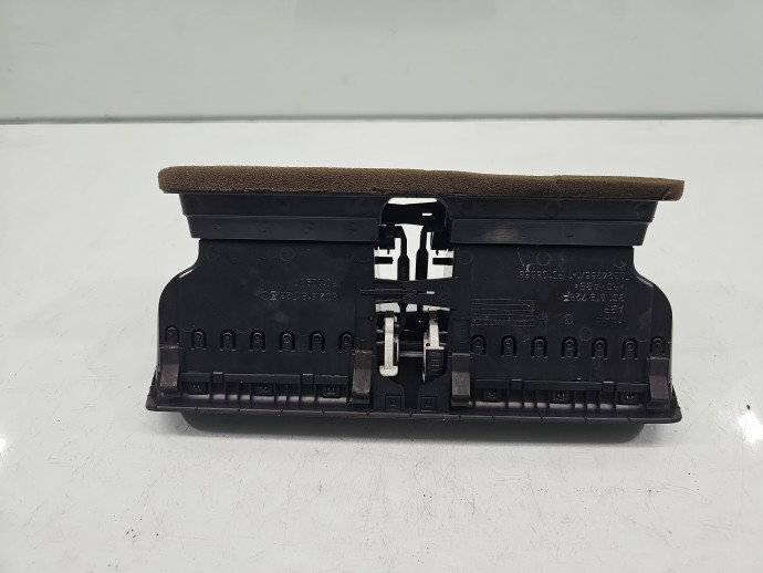 Grila aerisire centrala VW Passat 3c5 3C2819728E