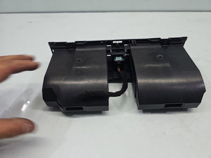 Sertar bord VW Passat 3c5 3C0858407