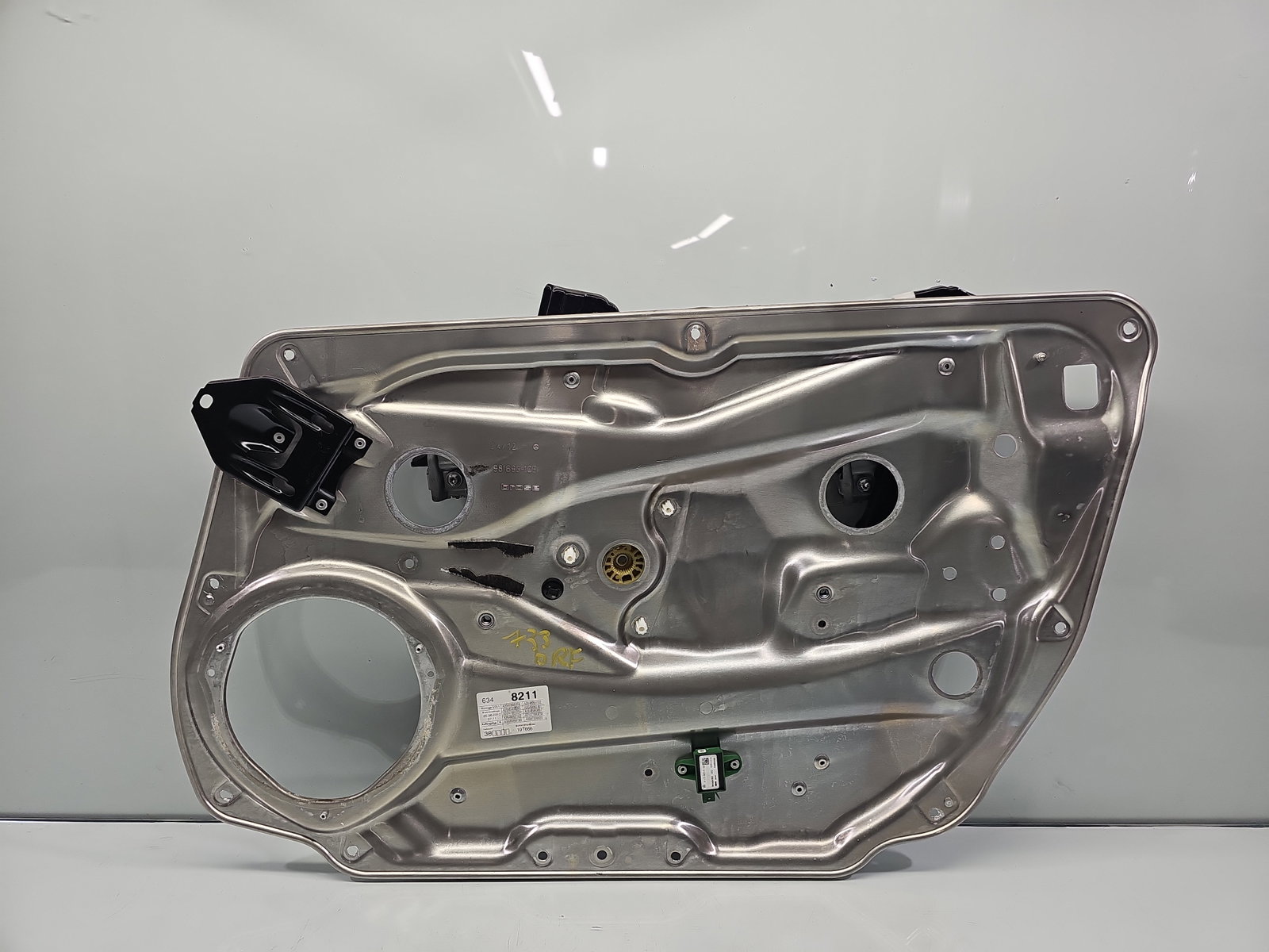 Macara electrica geam dreapta fata Mercedes C220 w204 A2047660239