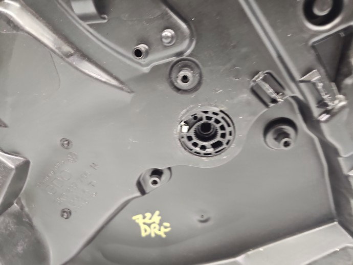 Macara electrica geam dreapta fata VW Golf 5k1 5K2837730T