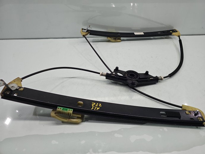 Macara electrica geam stanga fata AUDI A4 8W2 8W0837461