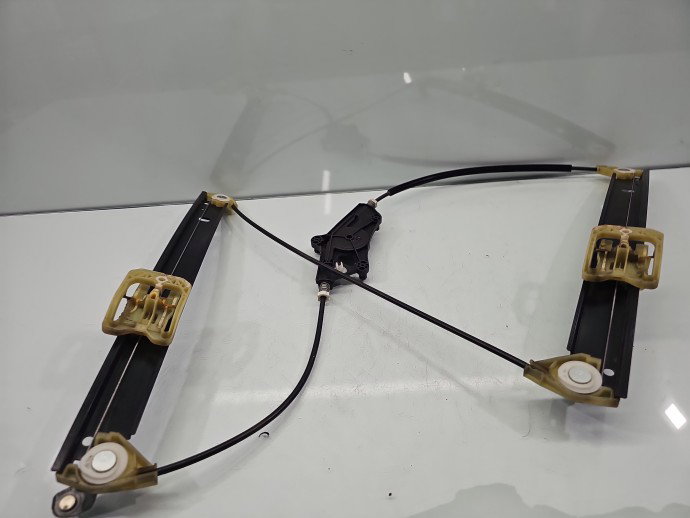 Macara electrica geam stanga fata AUDI A4 8W2 8W0837461