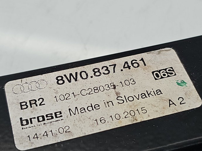 Macara electrica geam stanga fata AUDI A4 8W2 8W0837461