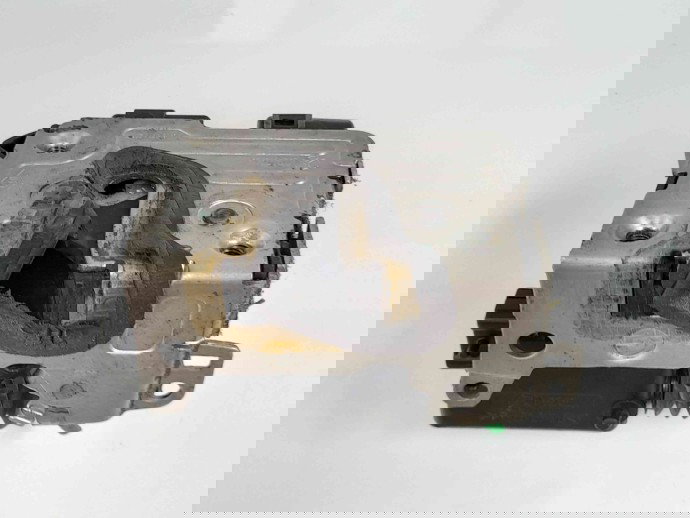 Broasca usa stanga fata 8200735227 Dacia Sandero [Fabr 2008-2012] 1.6 mpi 