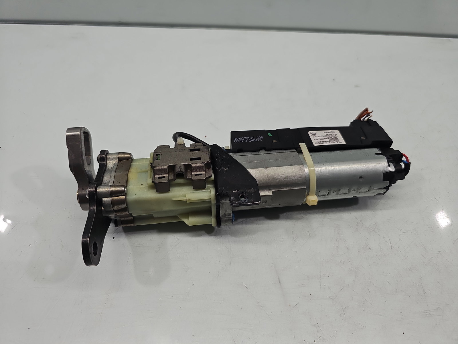Motoras deschidere haion stanga AUDI A4 8K5 8K9827851C