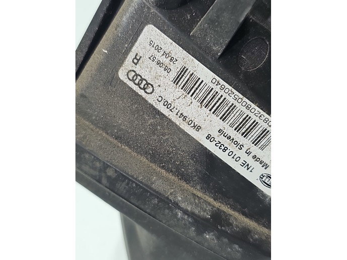 Proiector ceata dreapta AUDI A4 8K5 8K0941700C