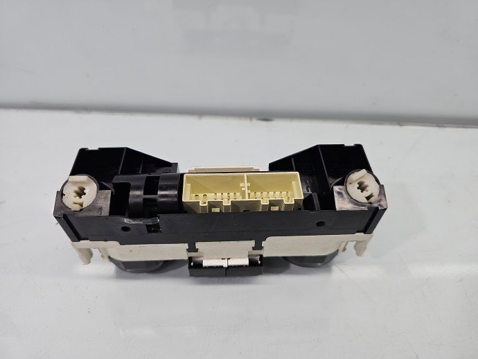 Panou comanda clima VW Polo 6R 6R0820045G