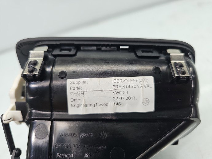 Grila aerisire dreapta VW Polo 6R 6RF819704A