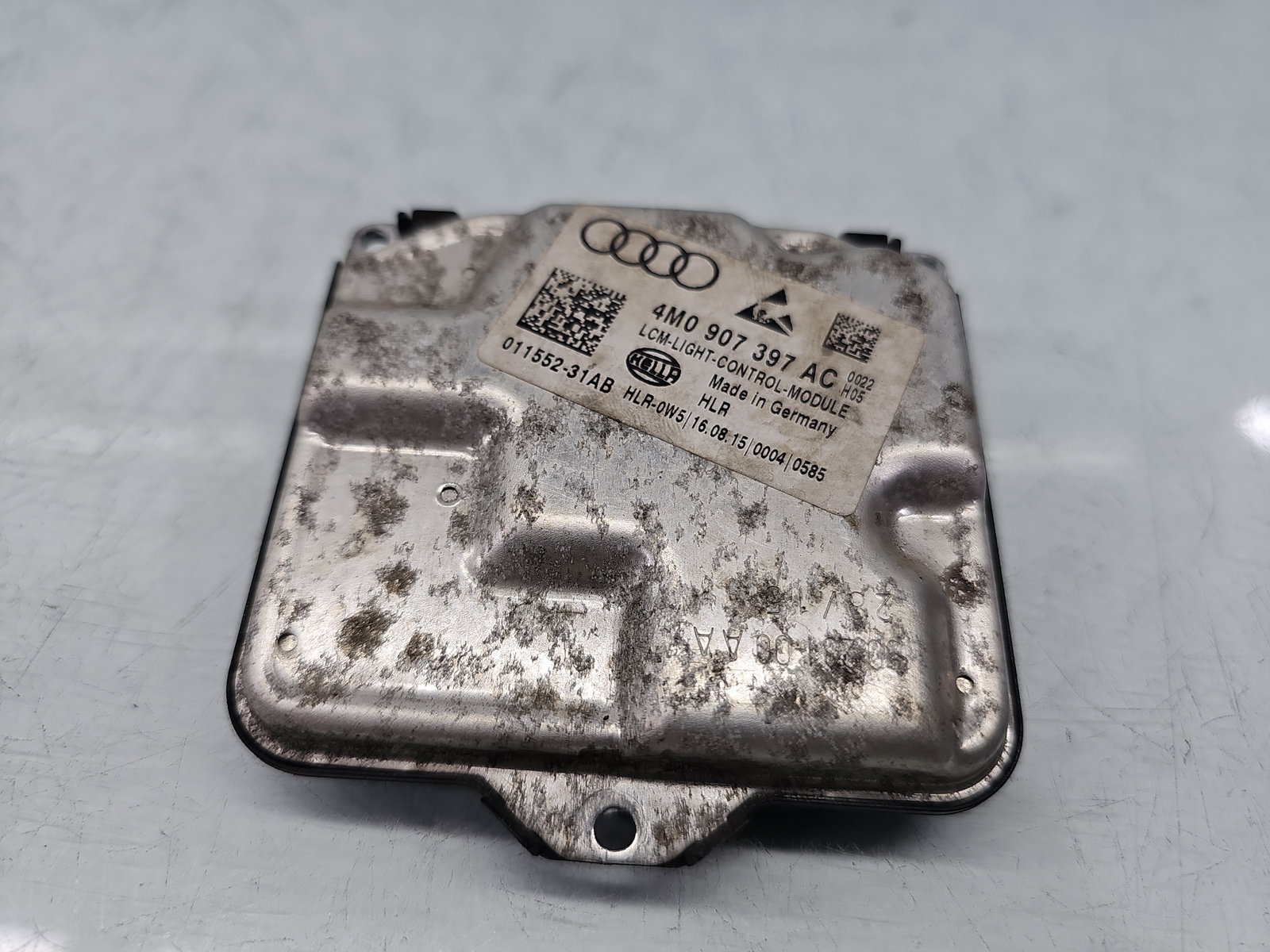 Droser far AUDI A4 8W2 4M0907397AC