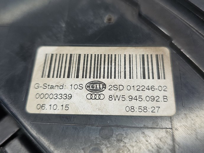 Stop aripa dreapta AUDI A4 8W2 8W5945092B