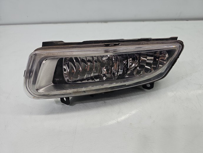 Proiector ceata stanga VW Polo 6R OEM