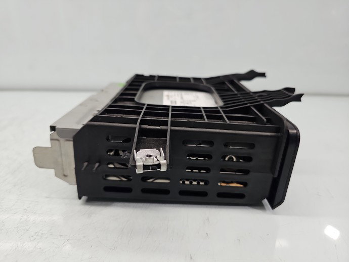Unitate multimedia AUDI A4 8W2 8W0035192