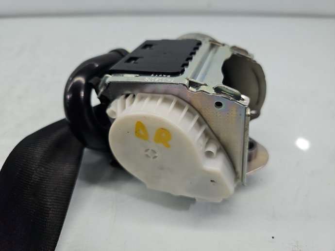 Centura dreapta spate AUDI A4 8W2 34163769D