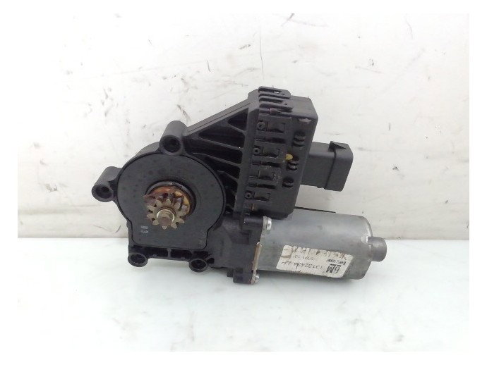 Motoras macara geam stanga fata Opel Zafira B 1.8 benz 13132434 2006-2011