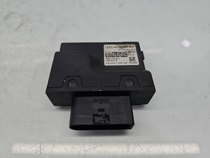 Modul confort AUDI A4 8W2 8W0906093C