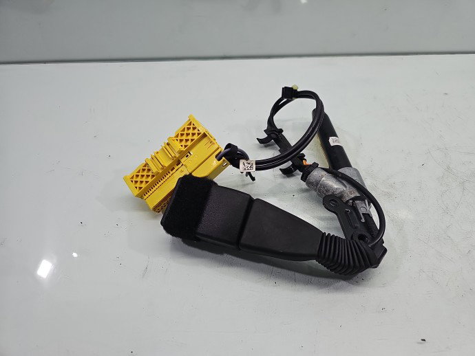 Capsa centura stanga fata Bmw X3 F25 7256645-04