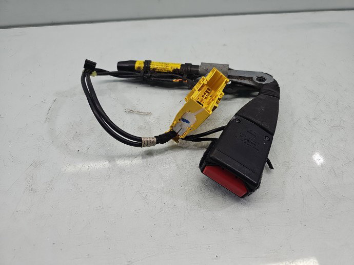 Capsa centura dreapta fata Bmw X3 F25 7256646-04