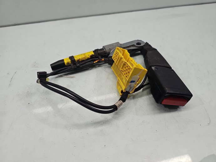 Capsa centura dreapta fata Bmw X3 F25 7256646-04