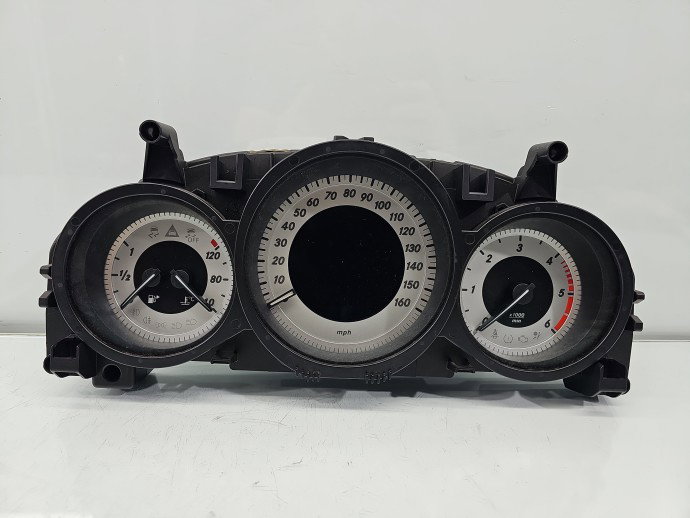 Ceas bord Mercedes C220 w204 A2049004909