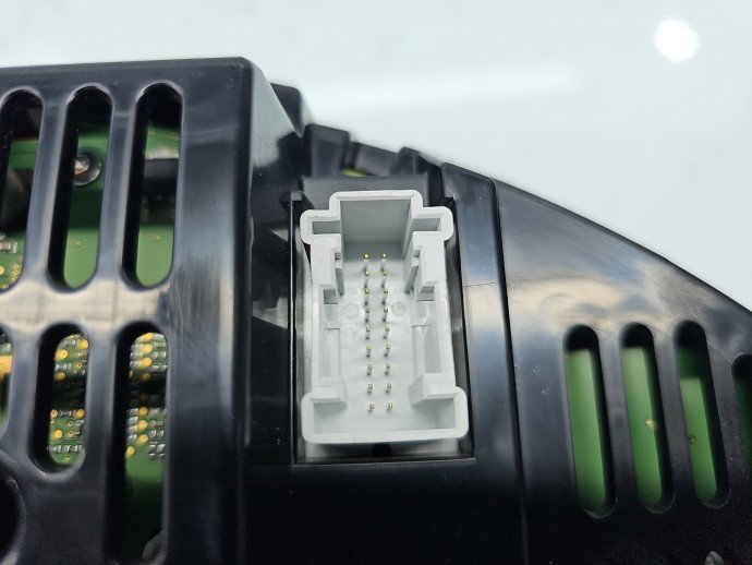Ceas bord Mercedes C220 w204 A2049004909