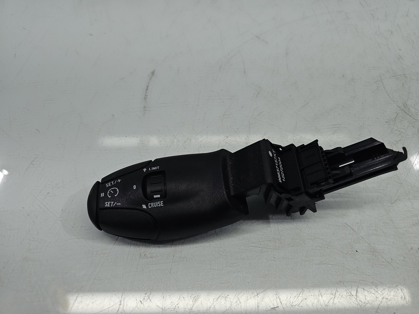 Maneta tempomat PEUGEOT 2008 96637157XT