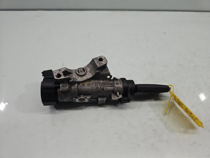Contact cu cheie VW Polo 6R 6R0905851F 1.4 CGGB63KW / 86CP