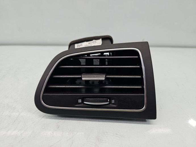 Grila aerisire dreapta Renault Megane 4 687600666R