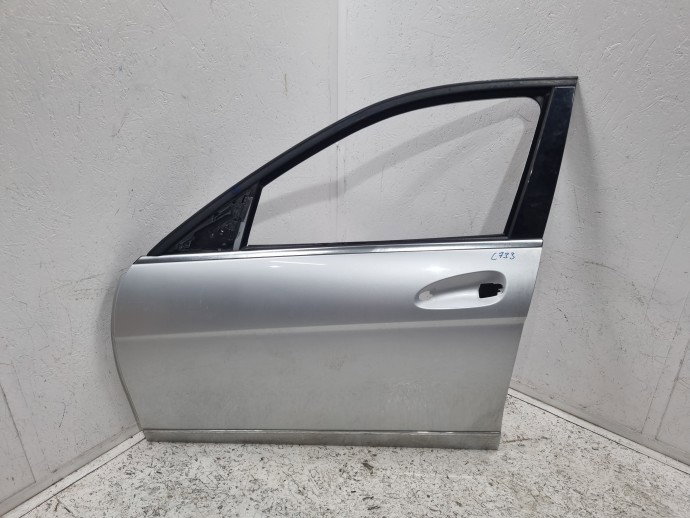 Usa stanga fata Mercedes C220 w204 775 Argintiu Iridium