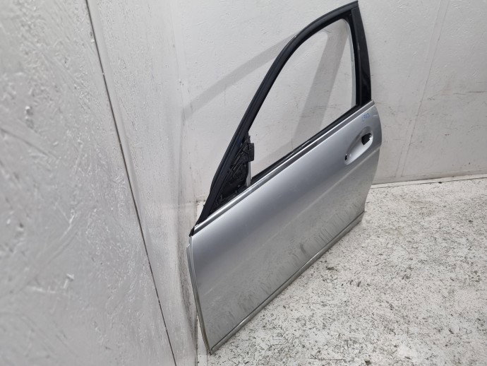 Usa stanga fata Mercedes C220 w204 775 Argintiu Iridium