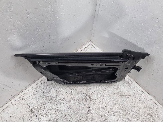 Usa stanga fata Mercedes CLA 220 191 Negru Cosmos