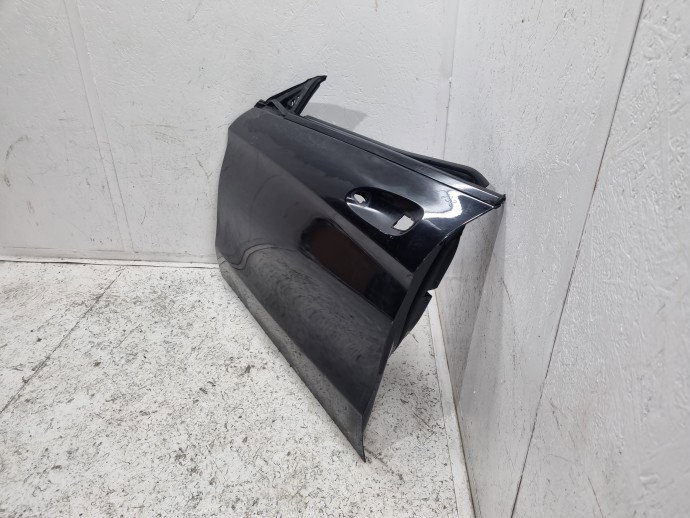 Usa stanga fata Mercedes CLA 220 191 Negru Cosmos
