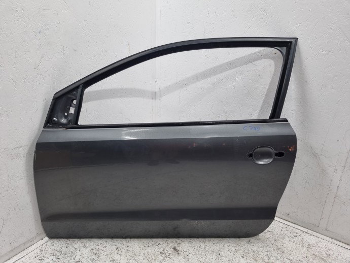 Usa stanga fata VW Polo 6R LD7R