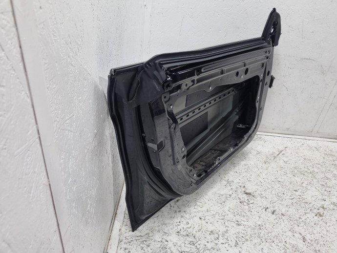 Usa stanga fata Mercedes CLA 220 191 Negru Cosmos