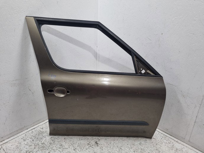 Usa dreapta fata Skoda Yeti 5L LF8N