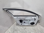 Usa stanga fata AUDI A4 8W2 LY9C