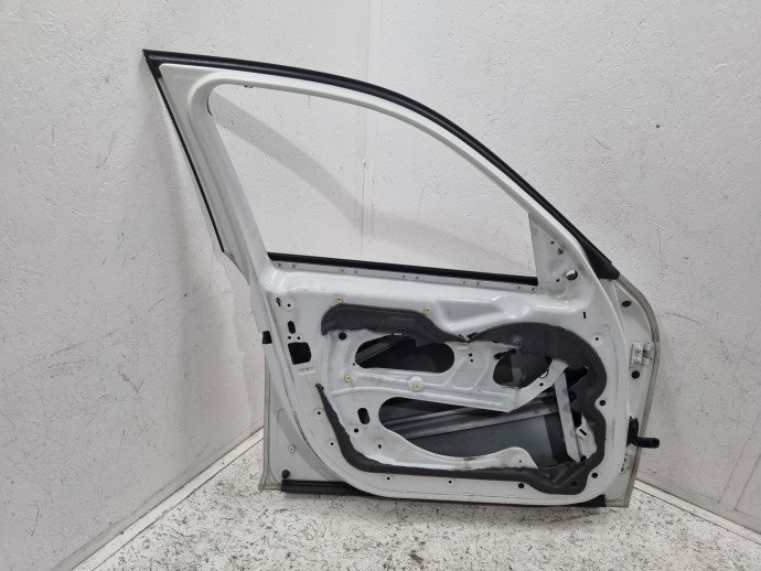 Usa stanga fata Bmw X1 MINERALWEISS METALLIC (A96)