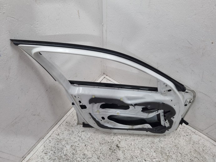 Usa stanga fata Bmw X1 MINERALWEISS METALLIC (A96)
