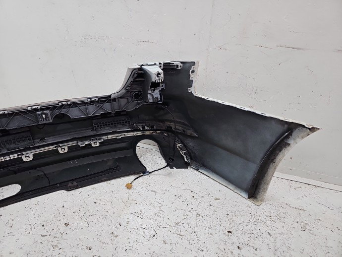 Bara spate AUDI A4 8W2 LY9C