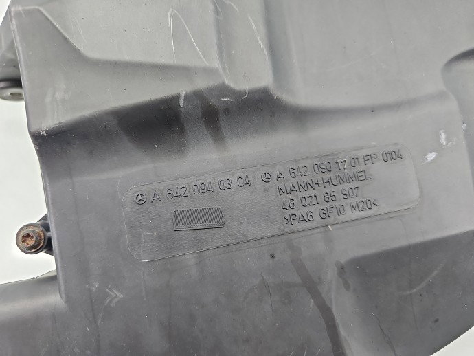 Carcasa filtru aer Mercedes Clasa E (W211) [Fabr 2002-2009] A6420940304 3.2 CDI 642920 160KW / 218CP