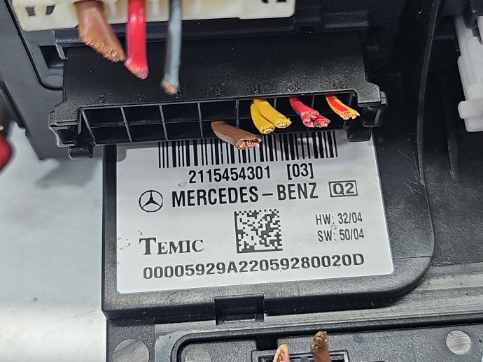 Panou sigurante Mercedes Clasa E (W211) [Fabr 2002-2009] 2115454301