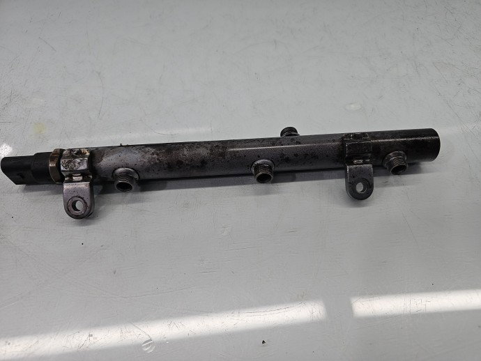 Rampa injectoare Mercedes Clasa E (W211) [Fabr 2002-2009] A6420700695 3.2 CDI 642920 160KW / 218CP