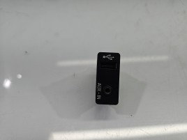 Conector auxiliar USB Bmw X1 9241331
